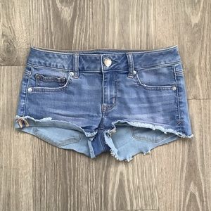 AEO light blue denim cutoff Shortie shorts size 4